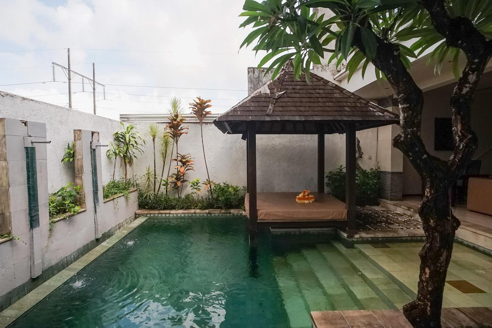 Queen Rose Villa & Spa Jimbaran Eksteriør bilde