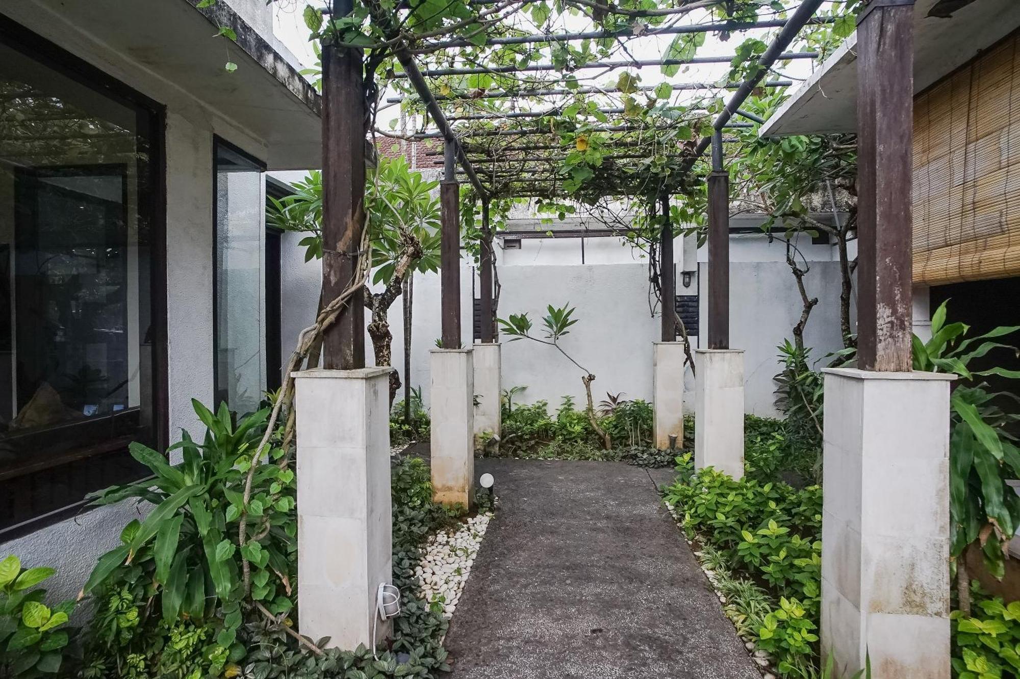 Queen Rose Villa & Spa Jimbaran Eksteriør bilde